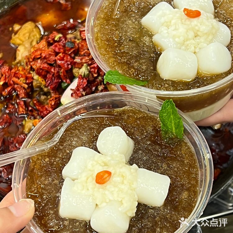 在西安苍蝇馆子吃到了芋儿鸡 鸡汤无限续诶