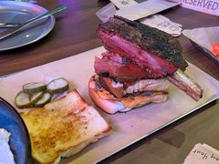 猛牛三明治-CAGES凯吉思西餐厅运动乐园(静安店)