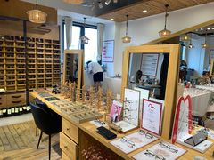 -肆兮眼镜·蔡司·徕卡战略合作店(大坪店)