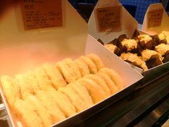-鲍师傅糕点(江苏路店)