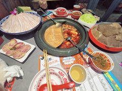 -生活如沸·顺德水牛奶火锅(大学路店)