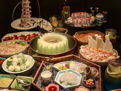 -得意咚瓜·顺德鱼生·冬瓜火锅(深圳首店)