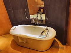 -上海佘山世茂艾美酒店