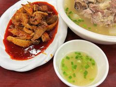 萝卜炖肘子-荣生萝卜汤饭店