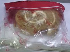 咖啡卷蛋糕-红宝石·鲜奶小方·海派西点房(金杨店)