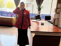 -老街坊美食汇(玉兰大街店)