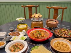-鱼头泡饭·湖北菜·非物质文化遗产(岳家嘴总店)