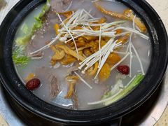 -九寨特色牦牛肉汤锅 羊肉汤锅