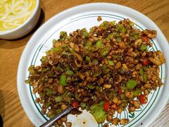 黑三剁-云海肴·汽锅鸡·云南菜(天山百盛优客店)