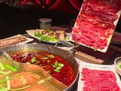 -伴山牛贵州黄牛肉火锅·苗疆非遗艺术餐厅(上海首店)