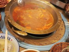 -野山舂·贵州现舂酸汤牛肉(东山店)