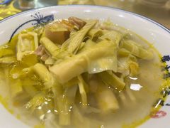 咸肉春笋-船夫鱼锅(衢江路店)