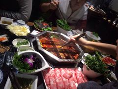 -陆派巴倒烫火锅(城东店)