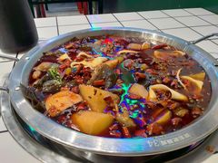 -晓彭肥肠鸡·泡椒鸡火锅(水木天地店)