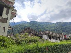 -四川汶川特大地震漩口中学遗址