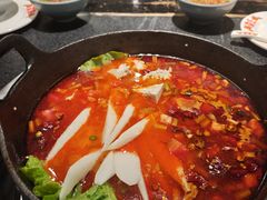 -憨孃孃·重庆老火锅(红山黑金店)