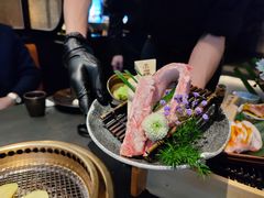 -铭牛烧肉·和牛海鲜自助(高新月牙湖店)