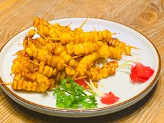 -临界音乐酒馆·小龙虾·江湖菜(华熙LIVE·鱼洞店)