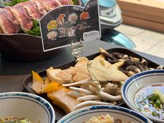 -楠小云·云南鲜菌·鲜牛自助火锅(九眼桥店)