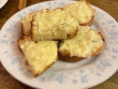 蒜蓉奶香面包片-卓娅俄餐厅(恩和俄罗斯民族乡店)