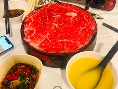 -鲜入围煮花胶鸡海鲜火锅