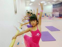 -艺彩童馨舞蹈培训学校(西湖道校区)