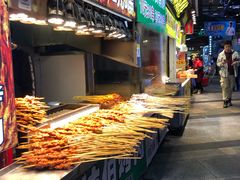 自助取餐区-东门町美食街