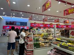 -赵一鸣零食(佛山九江镇信基广场店)