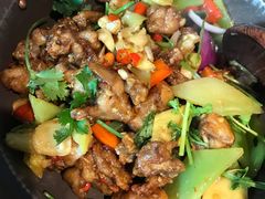 泡子姜烧牛蛙-吃饭皇帝大(合生汇店)