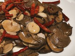 炒见手青-一坐一忘云南菜(卓悦中心)