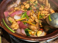 -胡须佬鸡煲四季火锅(海雅缤纷城店)
