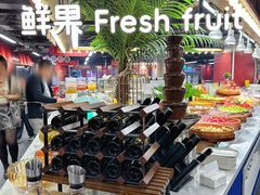 -四囍码头海鲜烧烤自助火锅(外滩南京东路悦荟广场店)