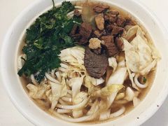 -花溪王记牛肉粉(四季花溪商场店)