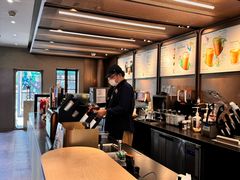 -星巴克臻选(上海今潮8弄店)