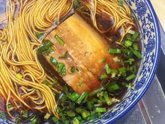 红油焖肉面-伟记奥面馆(白塔东路店)