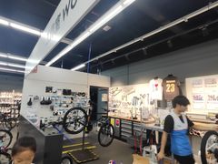 -迪卡侬(徐泾店)
