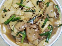 -老乡村美食农庄