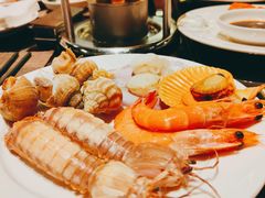 -大中华希尔顿酒店-念自助餐·嗨啤·小龙虾