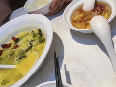 -渝是乎川渝小炒(新世界百货望京店)
