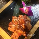 刚好万达这边新开了一家日式烤肉最近还有活动