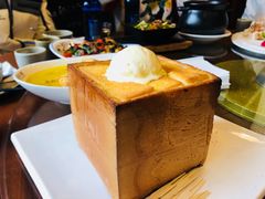 -童年小筑餐厅(申花路店)
