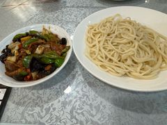 -汗腾格里·风味餐厅(新疆驻京办店)