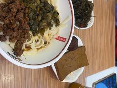 -顺溜·手工刀削面·黑金店(铜锣湾店)