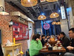大堂-炉小二铜锅牛蛙•川湘菜(三里屯店)
