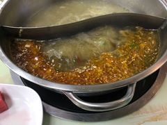 -荣吉招牌自助骨头锅(顾乡店)