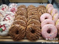 -胖东来生活广场(健康路店)