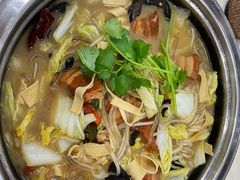 红烧肉炖粉条-福园东北菜饺子铁锅炖