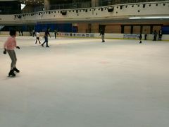 -冠军冰场CHAMPION RINK(环球银泰城店)