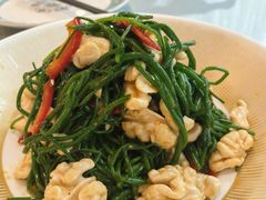 -汗腾格里·风味餐厅(新疆驻京办店)