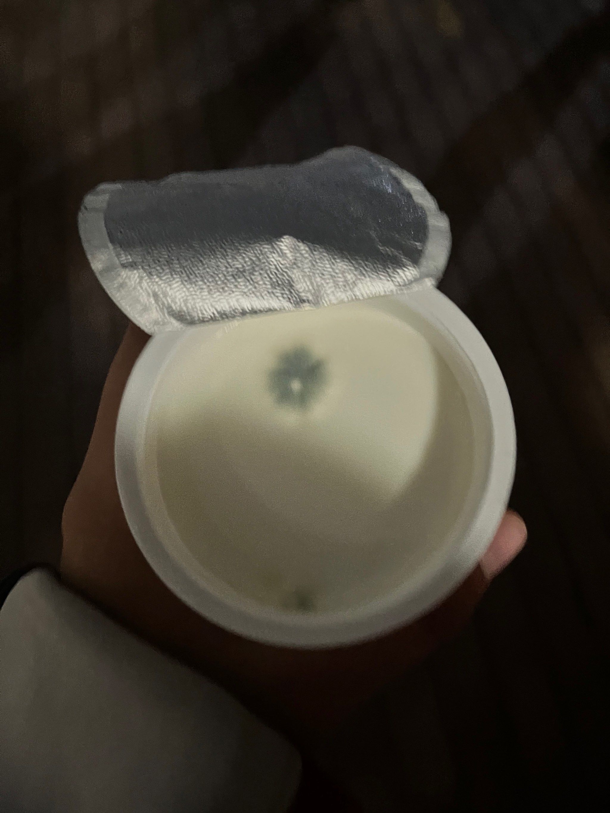 酸奶长毛了[吐]